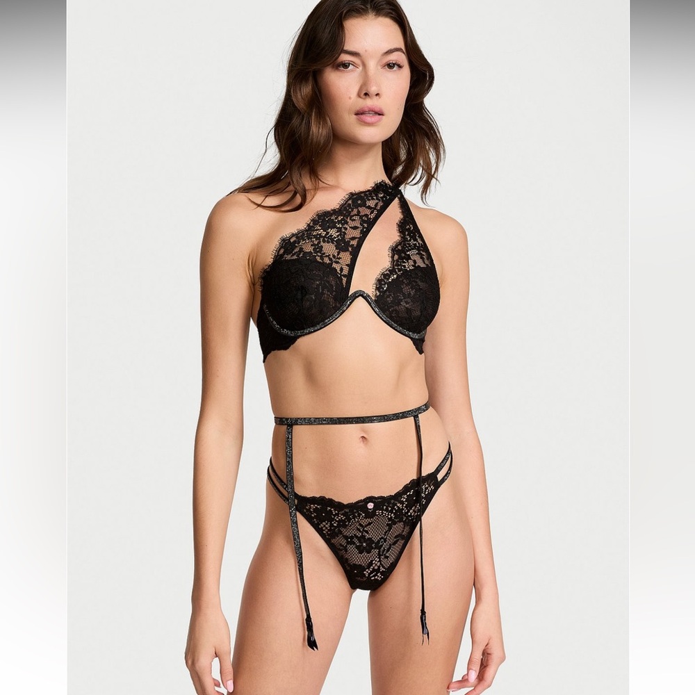 Victoria's Secret Dream Angles Twinkle lace one-shoulder Monowire Bra - Picture 3 of 11